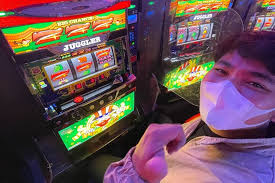 Shinjuku Cosmos Pachinko interior